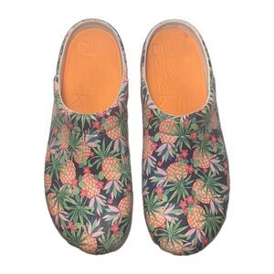 Dansko Kane Women’s Size 39 Pineapple Print EVA Clogs Comfort Work Shoes Slip On